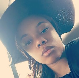 Meet your Posher, Kae